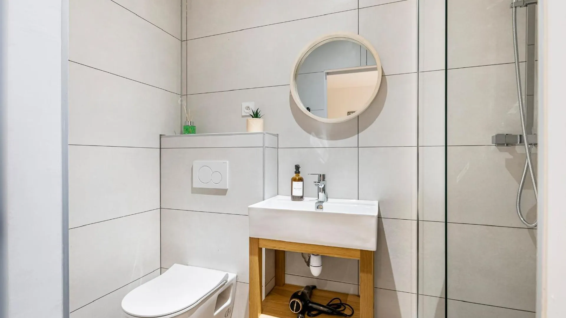 Green Haven Studio Spacieux & Nature Apartment Saint-Etienne  France